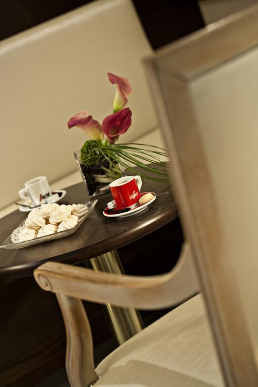 Logis Cottage Hotel Vandoeuvre-lès-Nancy Dış mekan fotoğraf