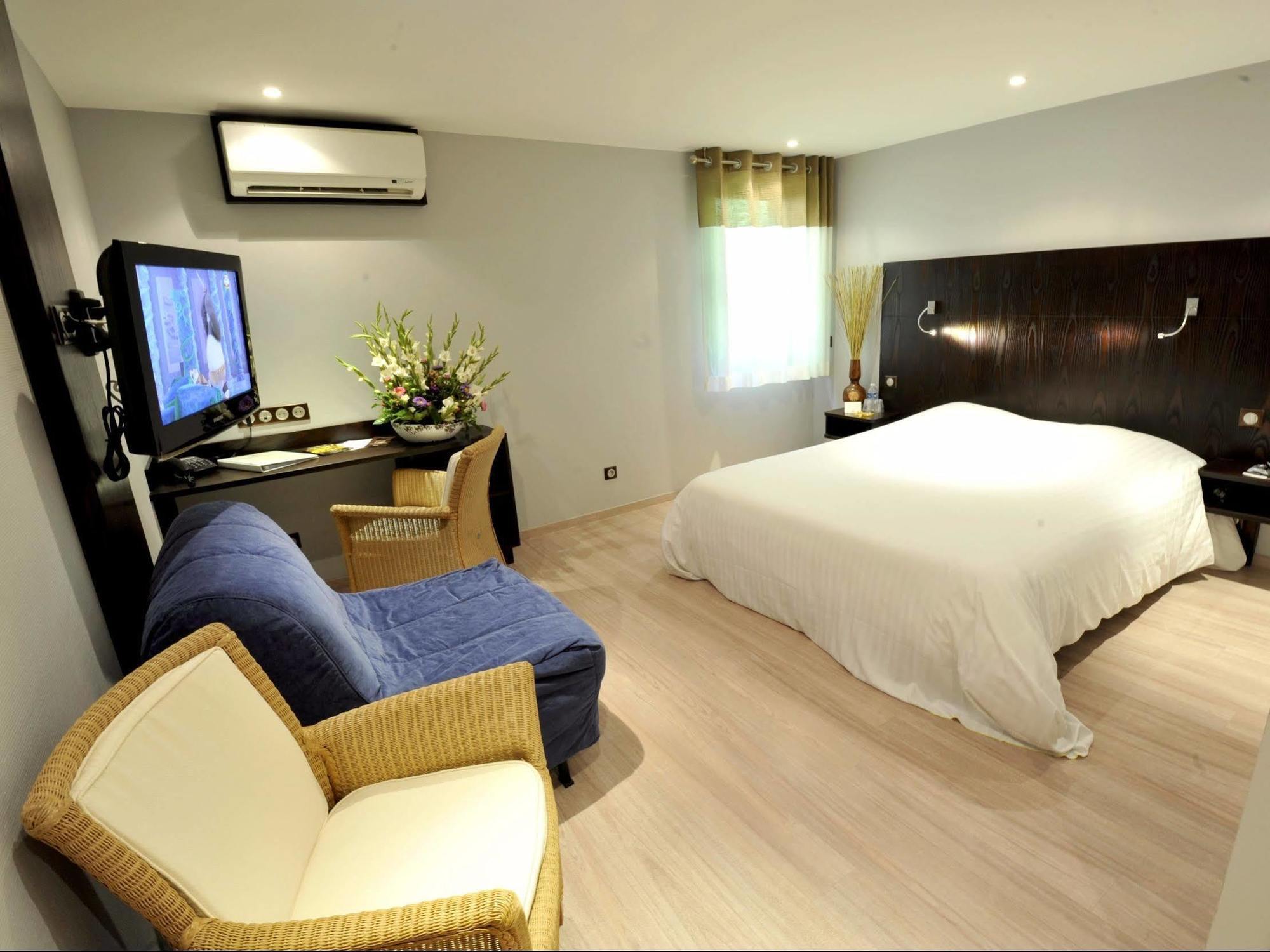 Logis Cottage Hotel Vandoeuvre-lès-Nancy Dış mekan fotoğraf